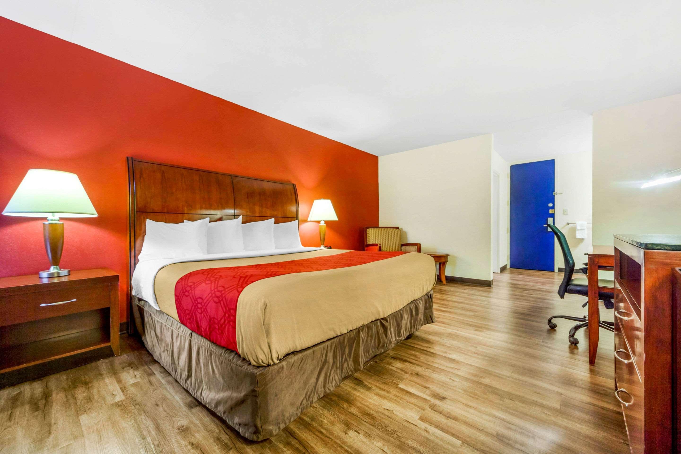 Econo Lodge Inn & Suites Brookings Eksteriør bilde