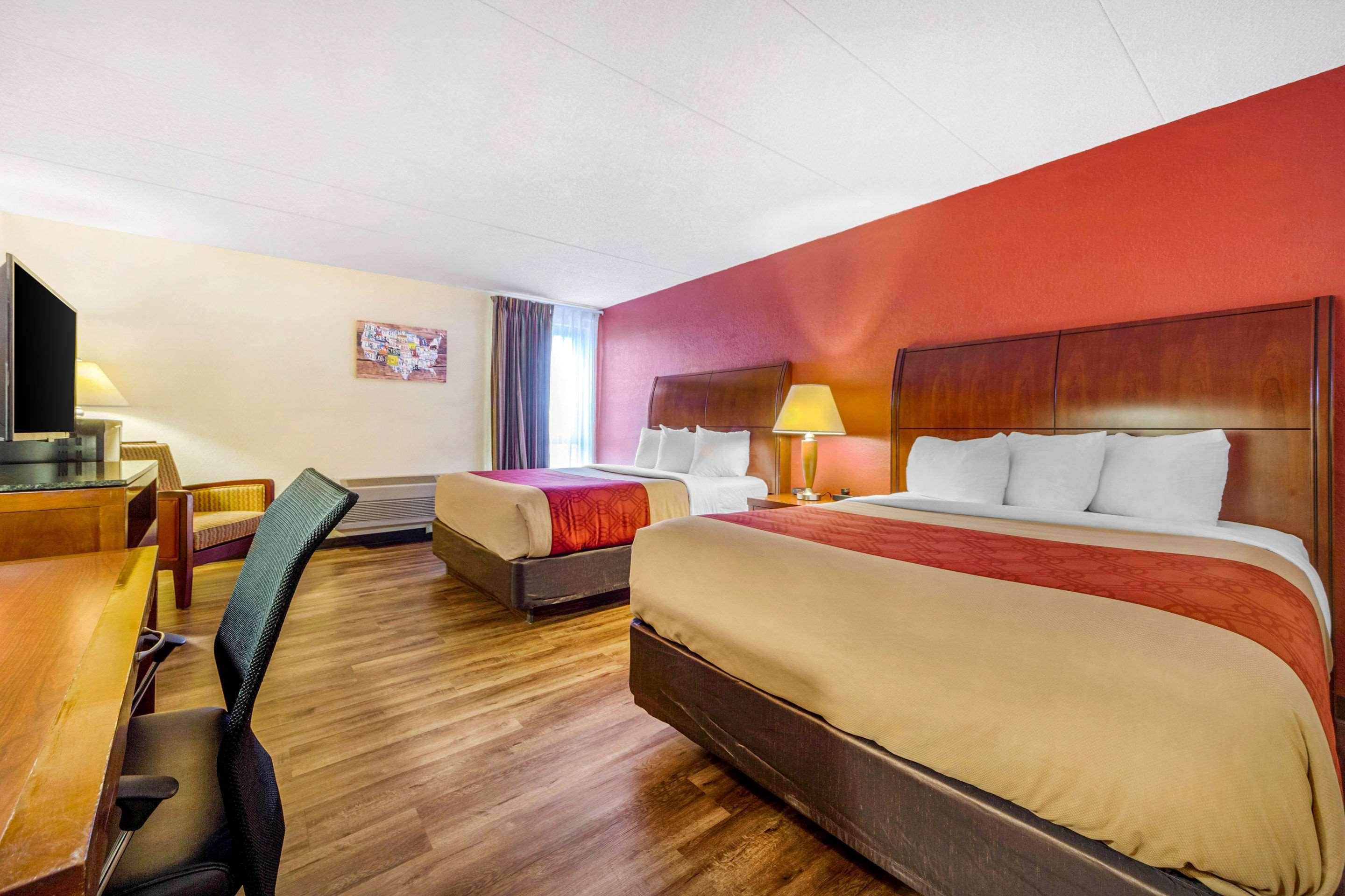 Econo Lodge Inn & Suites Brookings Eksteriør bilde