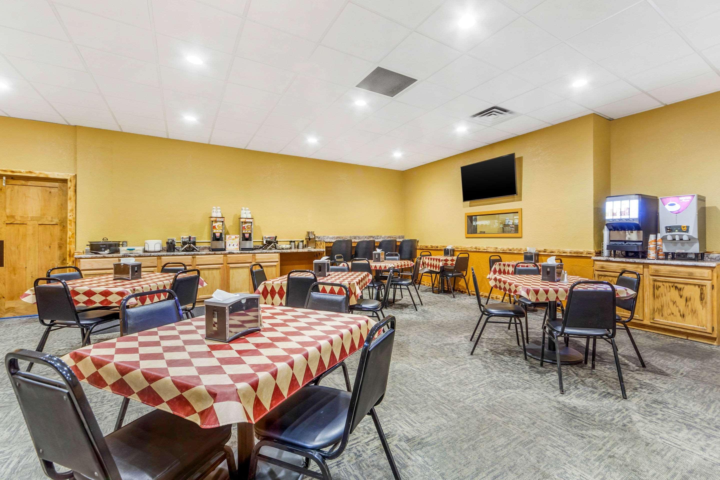 Econo Lodge Inn & Suites Brookings Eksteriør bilde