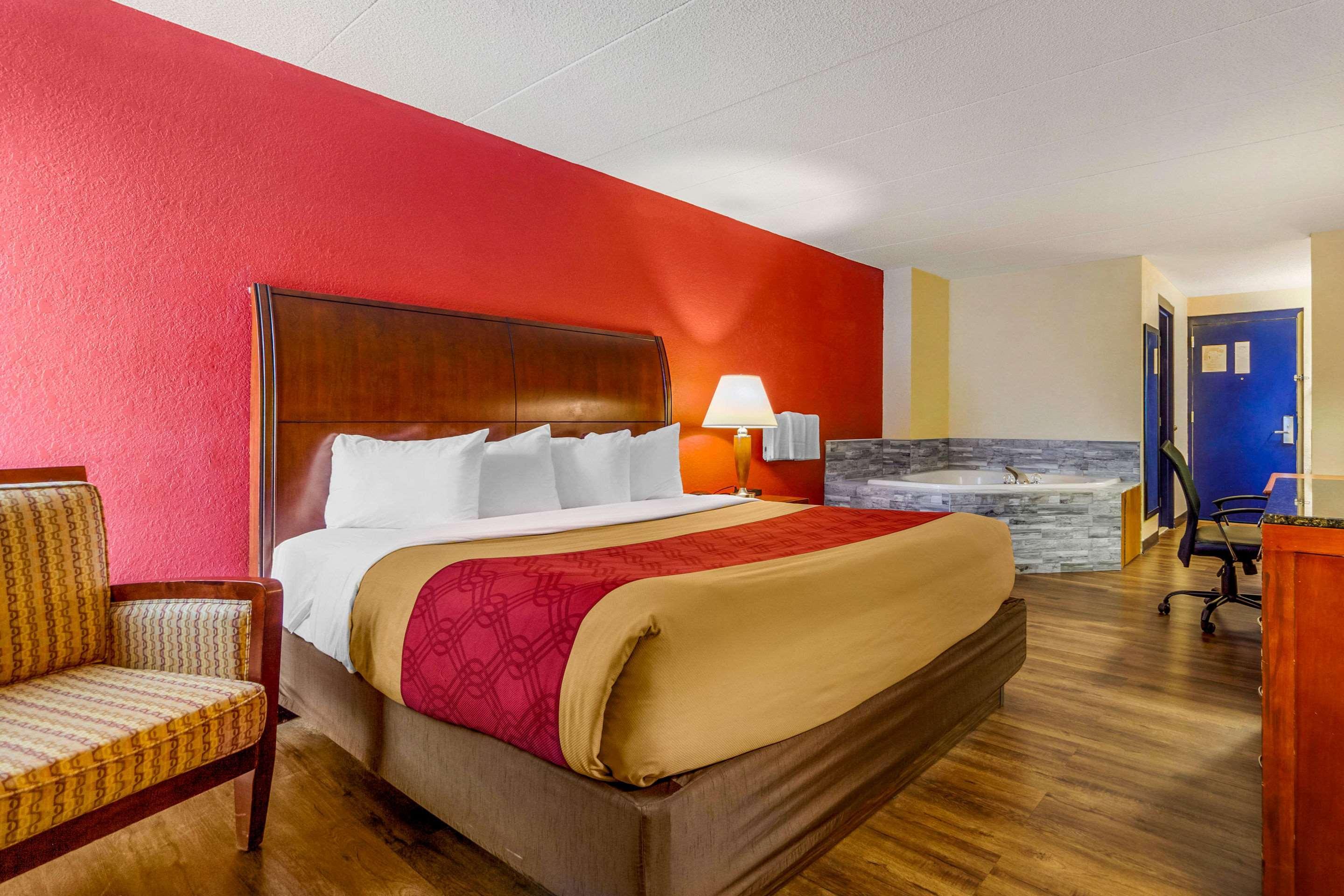 Econo Lodge Inn & Suites Brookings Eksteriør bilde