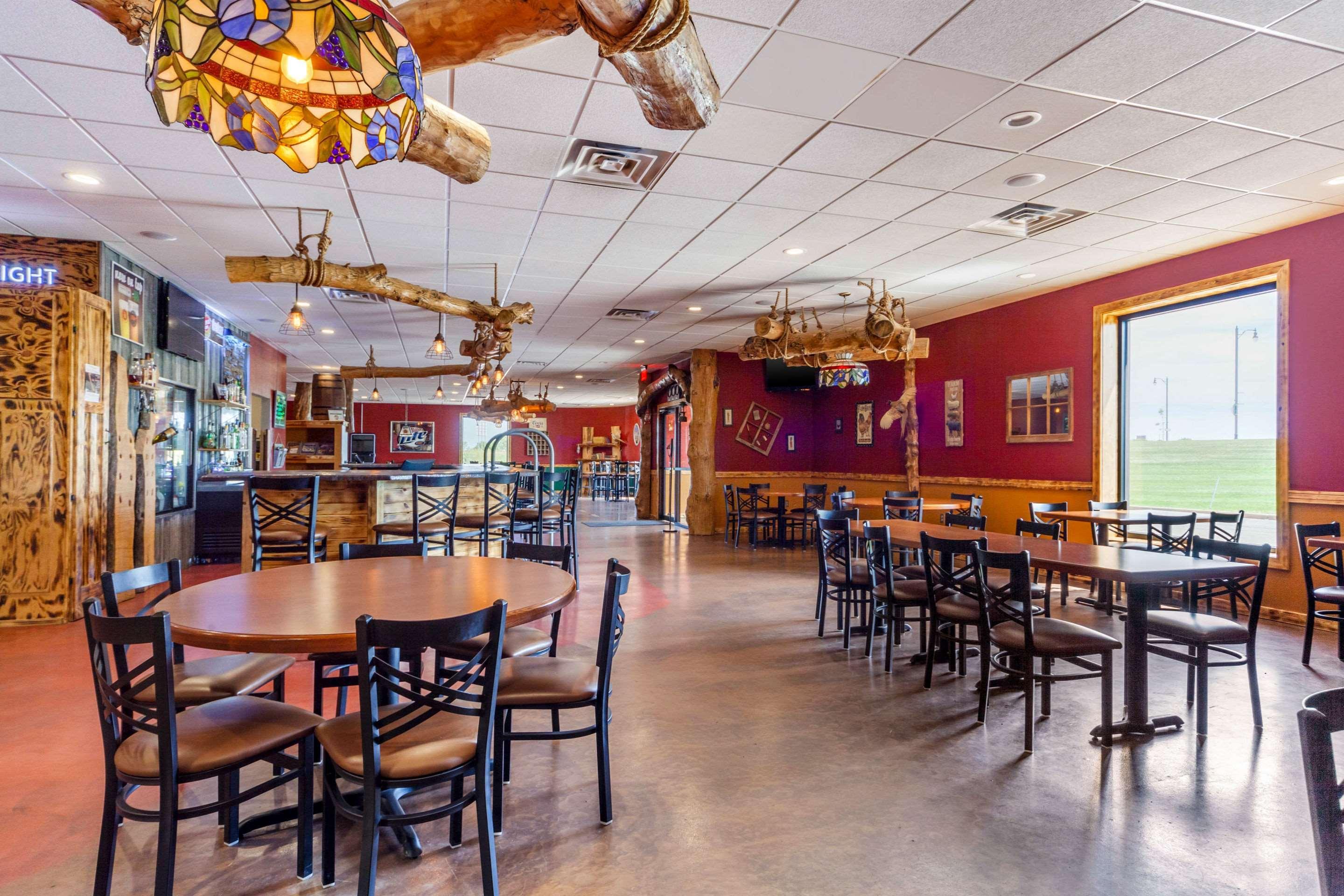 Econo Lodge Inn & Suites Brookings Eksteriør bilde